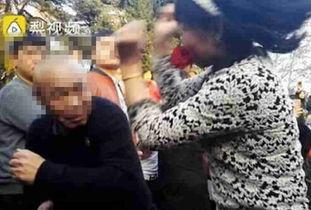 少年大妈大叔吃瓜,共赏吃瓜盛宴