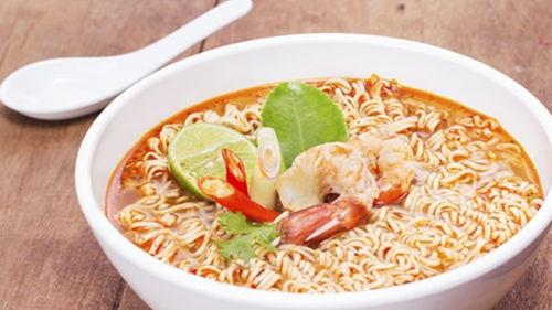 瓜哥吃泡面,一场味蕾与生活的邂逅